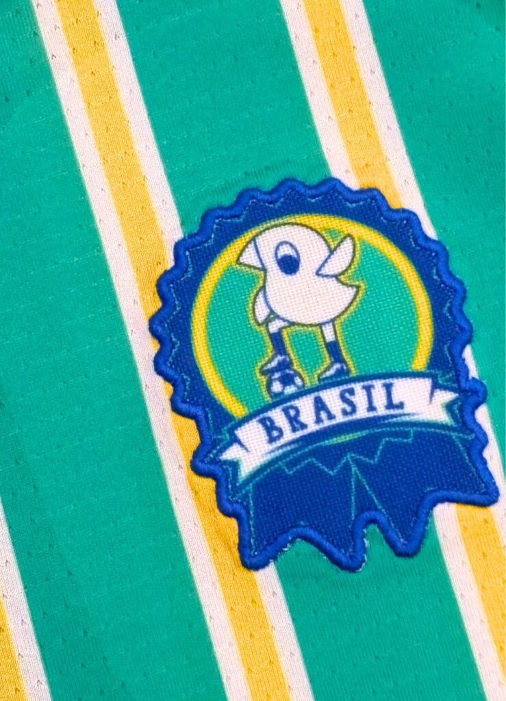 Brazilcore: roupa infantil em verde e amarelo